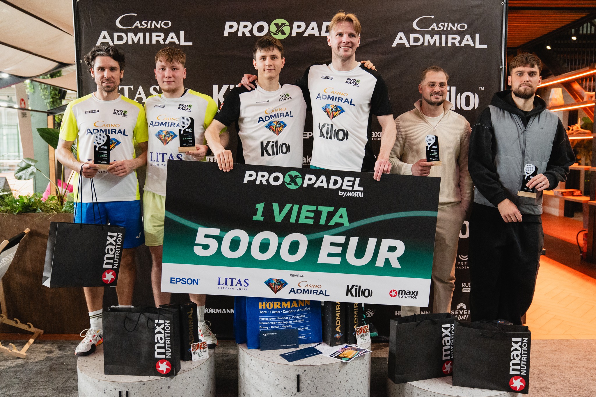 Kaunas dominuoja ir padelyje: Pro X Padel čempionais tapo Mačinskas ir Poška